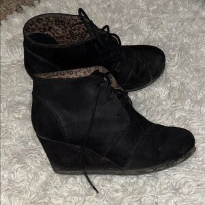 Cityclassified Black Lace-Up Wedge Boots